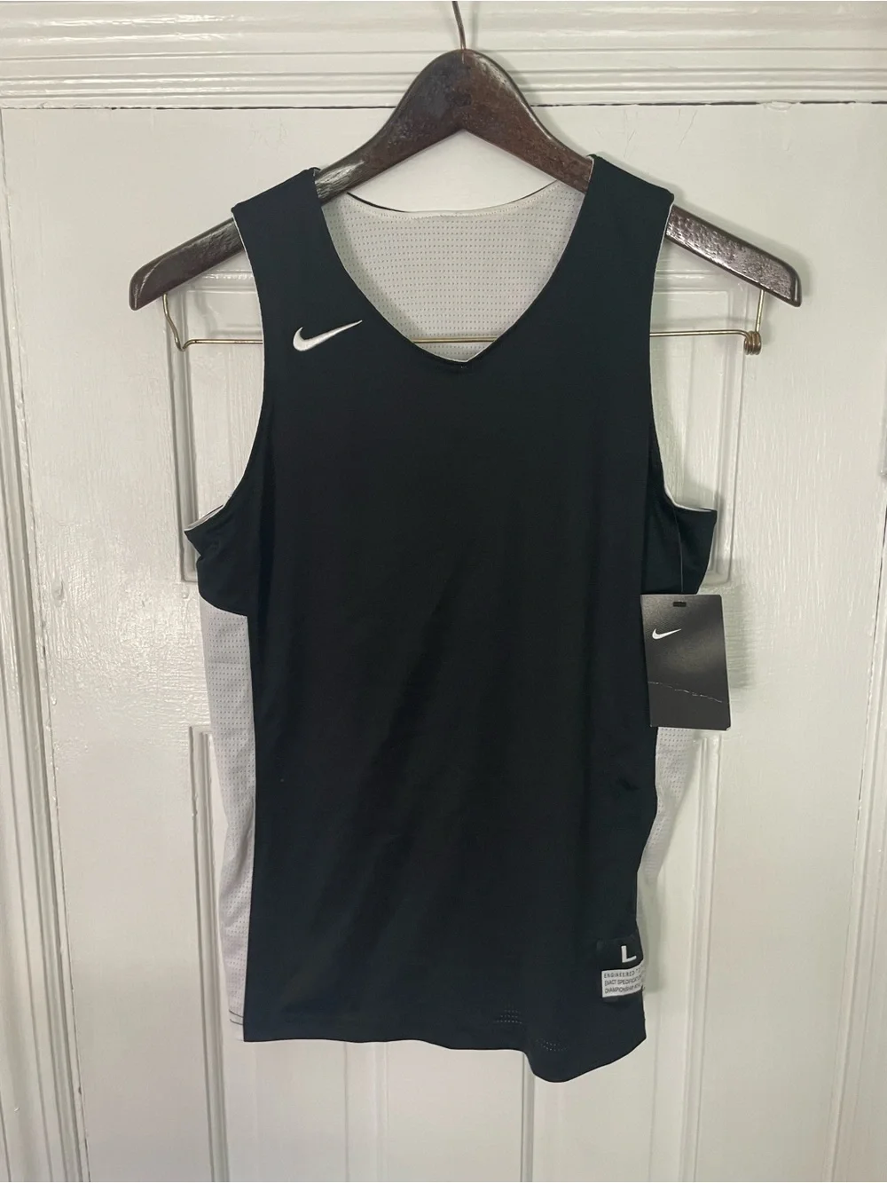 Nike Youth Black and White Basketball Jersey Reverse New With Tags B17